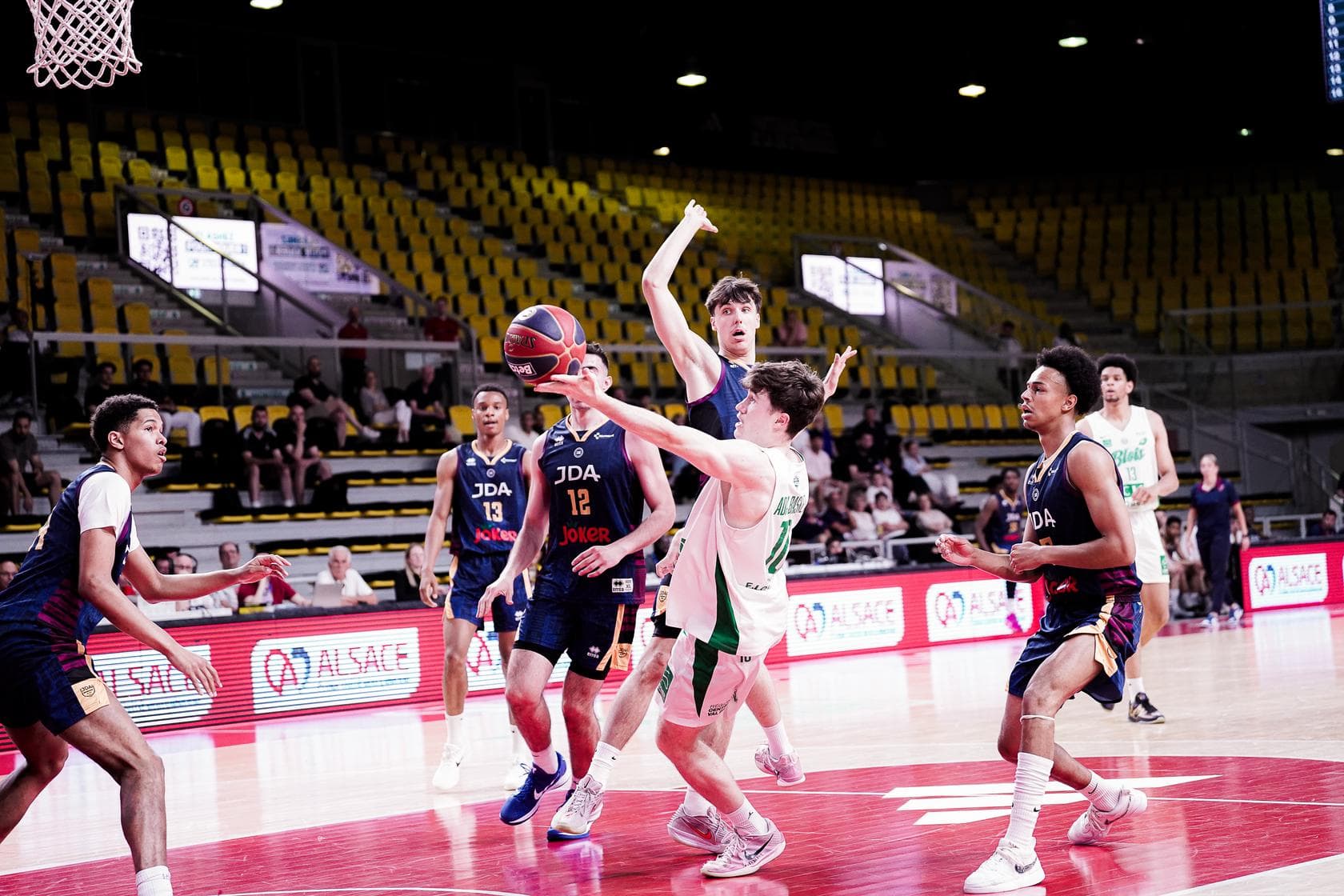 Les Espoirs de Dijon dominent Blois et filent en demi-finale du Trophée du Futur