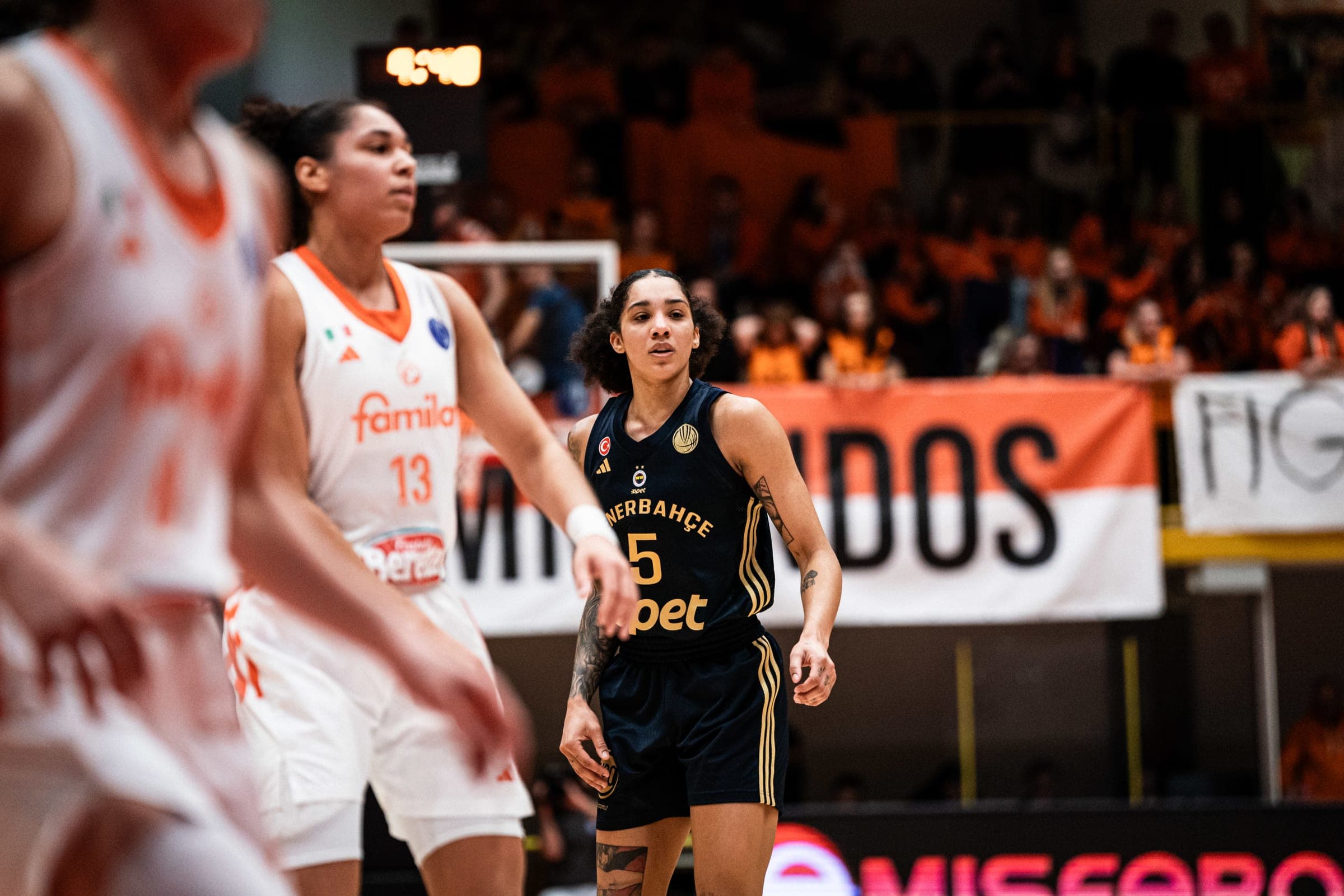 Quel duel entre Janelle Salaün et Gabby Williams, vers une affiche Bourges – Mersin en quart ?