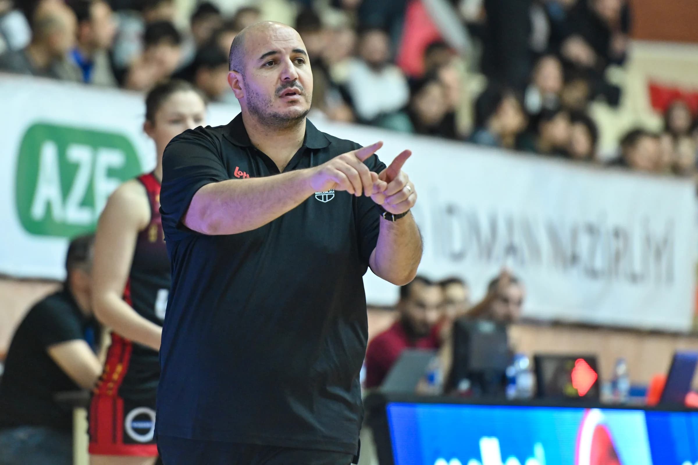 Coach en WNBA, Rachid Meziane pourrait rester sélectionneur de la Belgique : « On essaie de trouver des solutions »