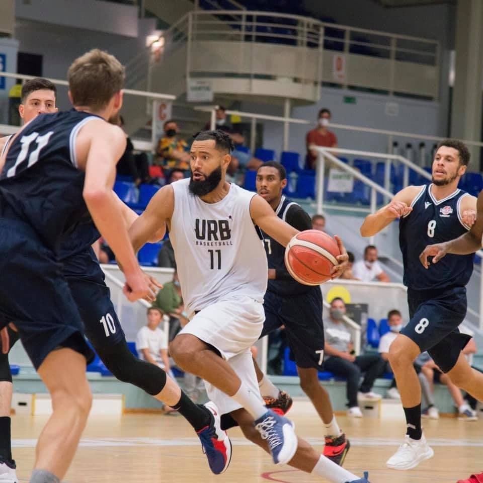 Rémi Dibo prolonge l’aventure avec l’Union Rennes Basket 35