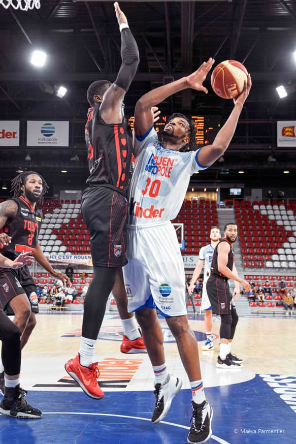 Earvine Bassoumba quitte Rouen pour Denain