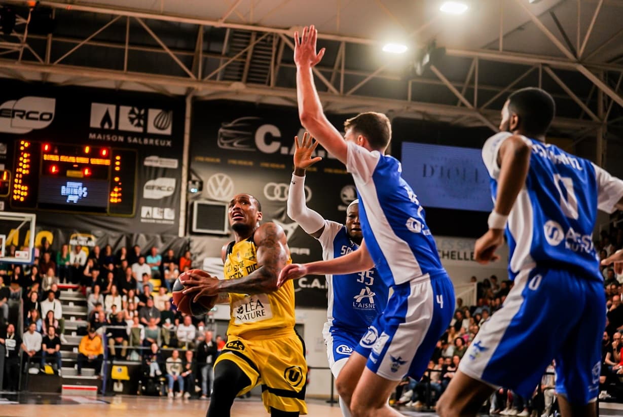 Saint-Quentin et Chalon prennent une claque, Boulazac en ressort gagnant