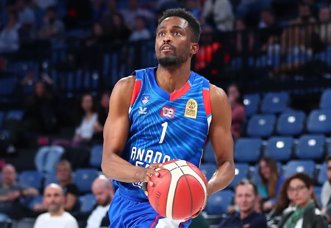 Amine Noua et Rodrigue Beaubois en demi-finales des playoffs turcs