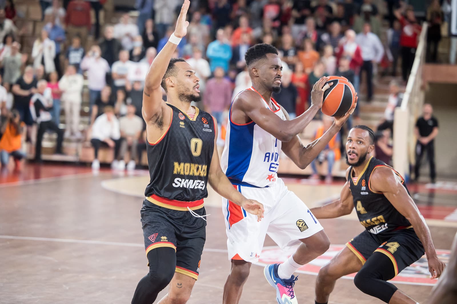 Rodrigue Beaubois nommé co-capitaine de l’Anadolu Efes