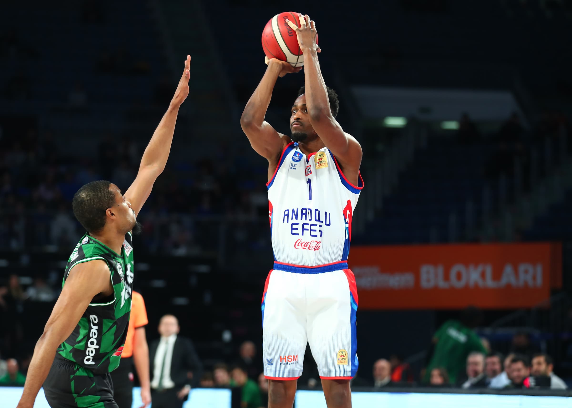 Rodrigue Beaubois finit l’année 2023 avec 24 points contre Darussafaka