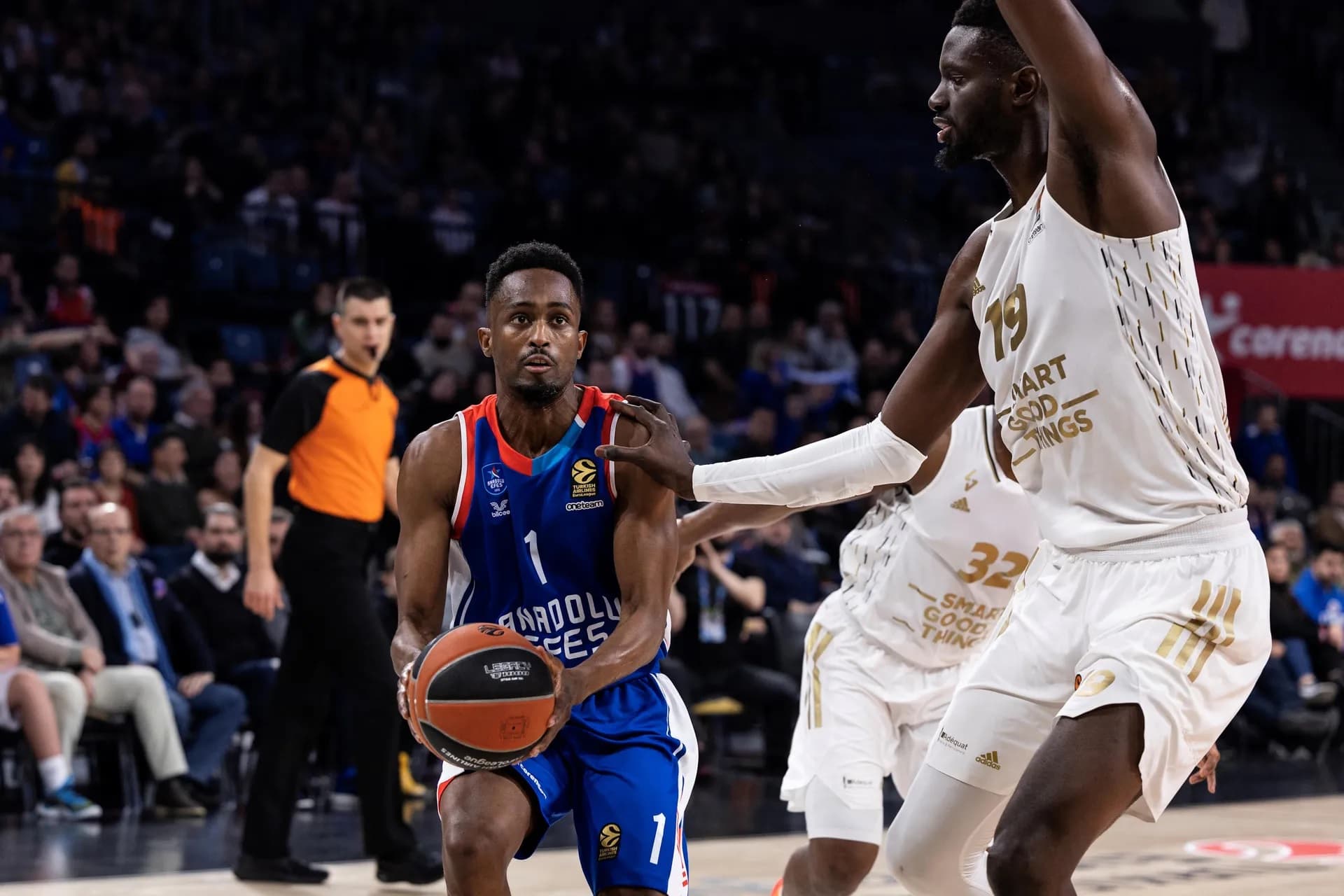 L’ASVEL craque face à l’Anadolu Efes Istanbul