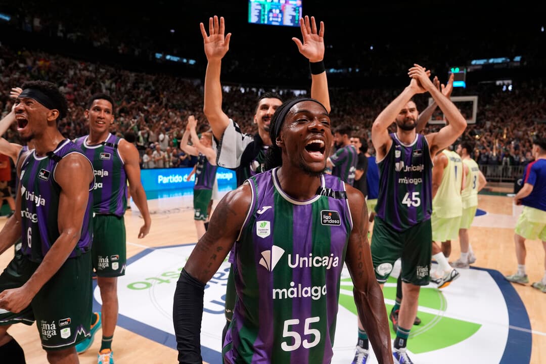 Surprise en Espagne : Malaga élimine le FC Barcelone dès les quarts de finale des playoffs !