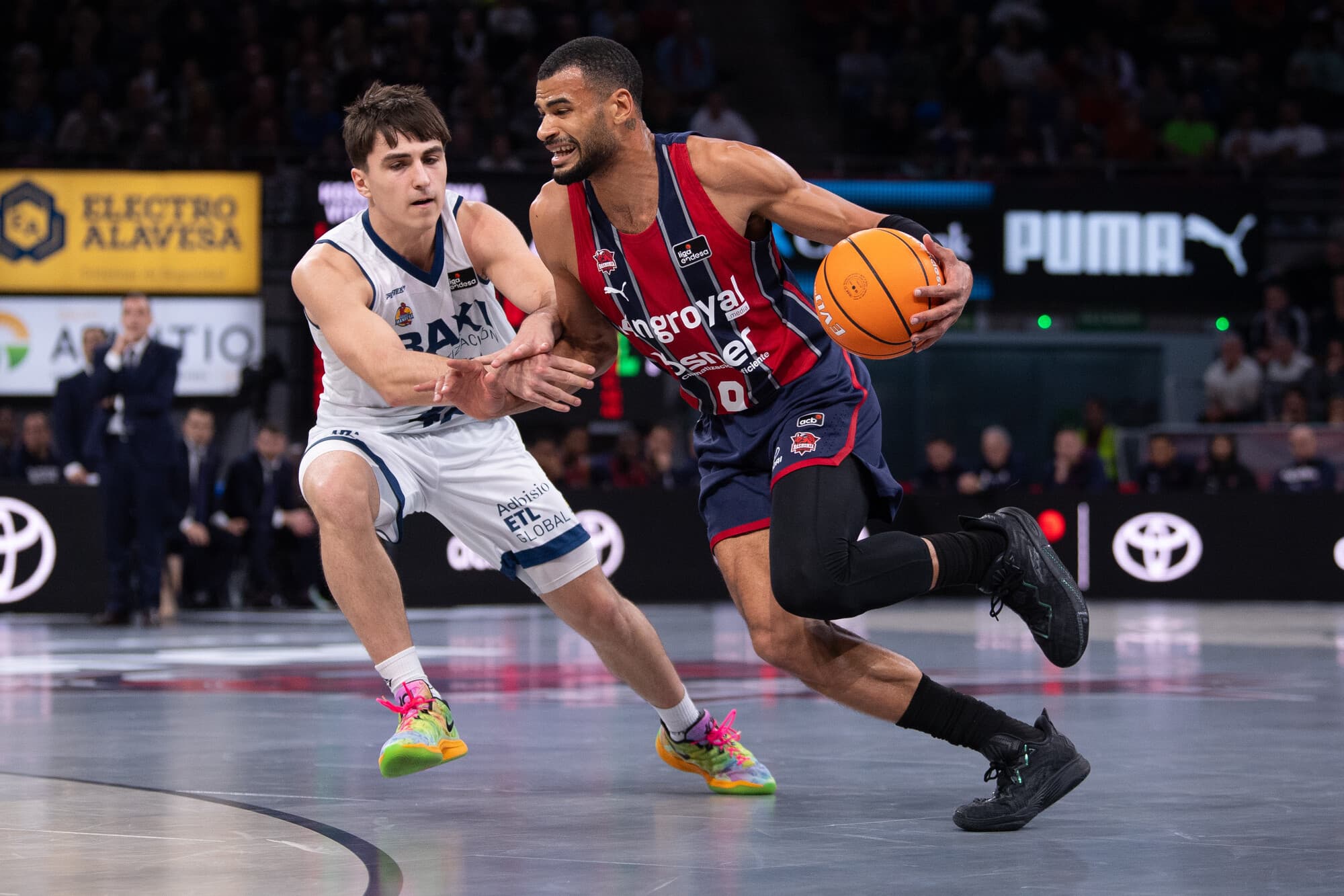 23 sur 33 à 3-points : Luwawu-Cabarrot et Frisch dans l’histoire avec Baskonia
