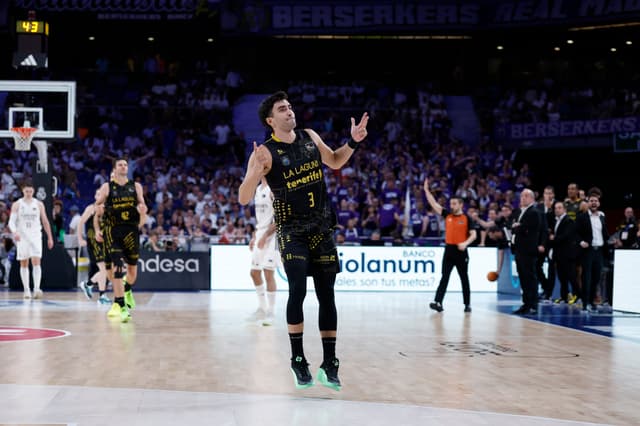 De -7 dans la dernière minute à la victoire au buzzer : Tenerife frappe fort chez le Real Madrid pour lancer les playoffs !