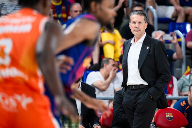 Coach de l’année en EuroLeague, Pedro Martínez va-t-il abandonner Valence pour le Real Madrid ?