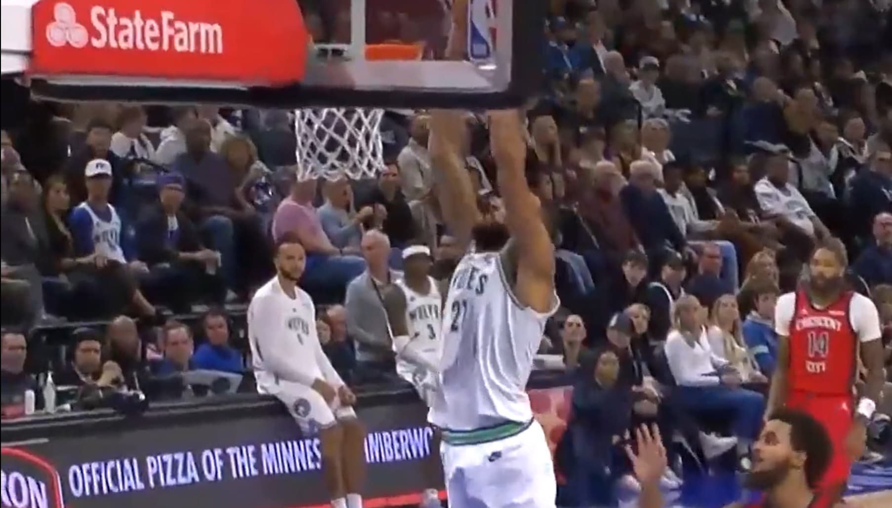 Rudy Gobert capte 21 rebonds et Minnesota gagne encore