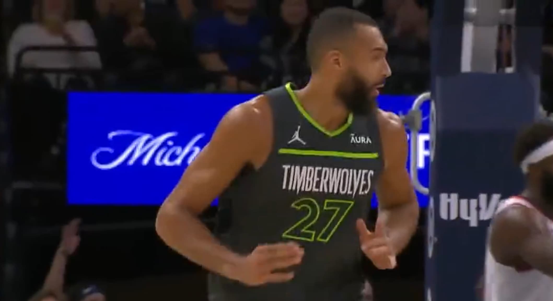 Bilal Coulibaly vanté par Antetokounmpo, Gobert et les Wolves gagnent encore