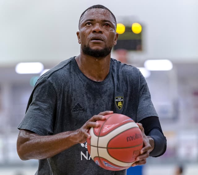 La Rochelle : Arnauld Thinon de retour, Ruphin Kayembe à l’arrêt