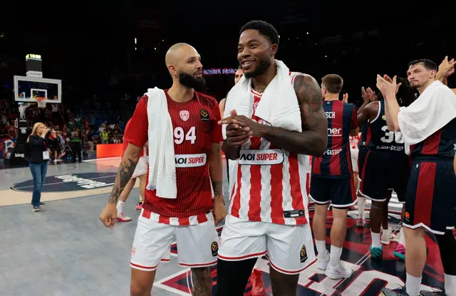 Evan Fournier et l’Olympiakos lancent leur saison d'EuroLeague par un carton à Vitoria