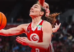 Saragosse s'est incliné contre Valence malgré les 21 points de Carla Leite