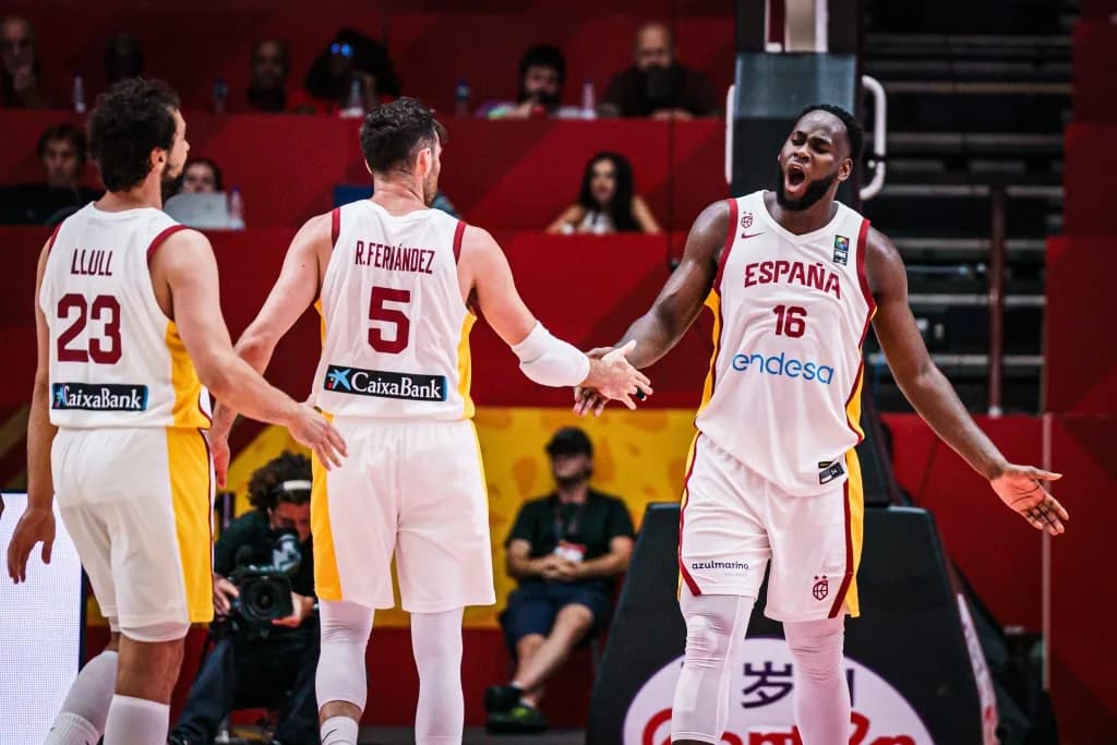 L’Espagne fait le travail face à l’Angola et se qualifie pour les demi-finales du TQO