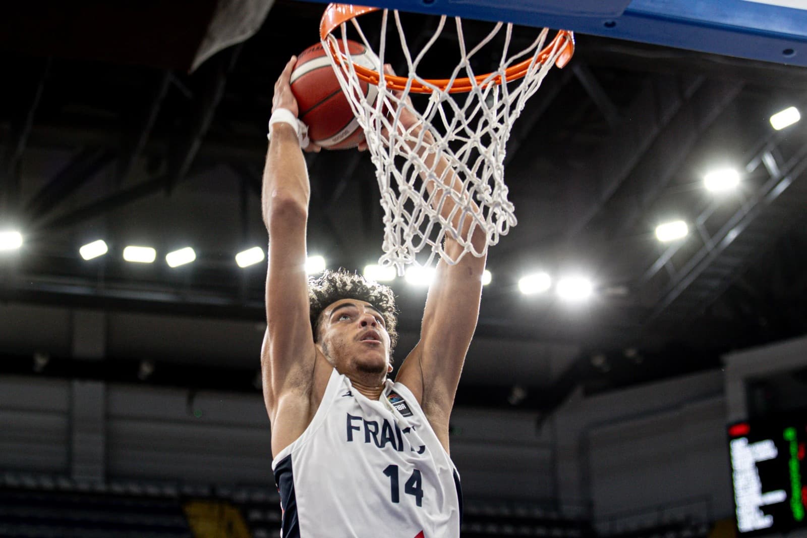 Nathan Soliman brille mais s’incline pour sa dernière en NM1, Tours et Levallois terminent sur une note amère, Fougères euphorique