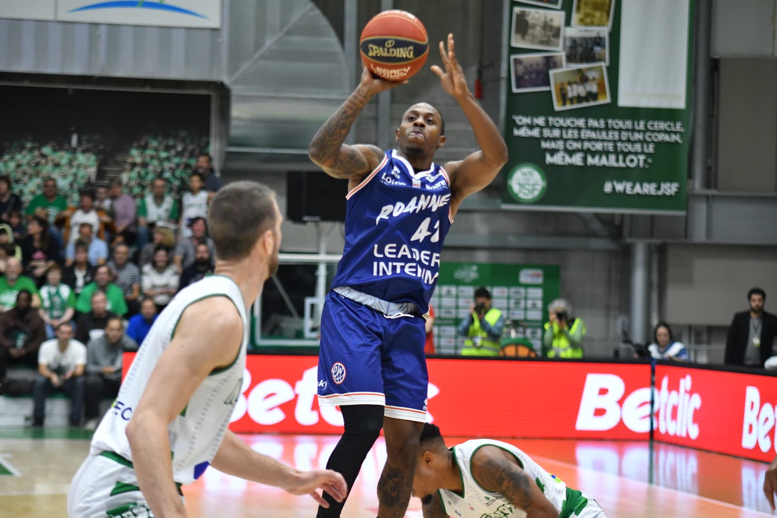 Stefan Moody déjà au four et au moulin au Venezuela