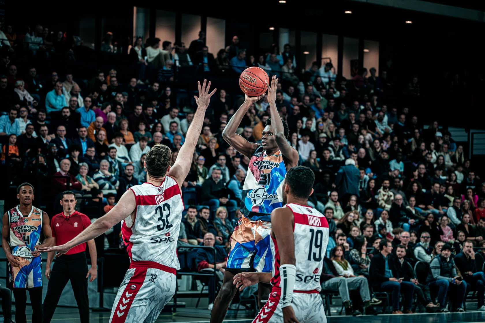 Elliot Valcy (2007) et Sublime Gbiegba (2005), les belles surprises du Champagne Basket