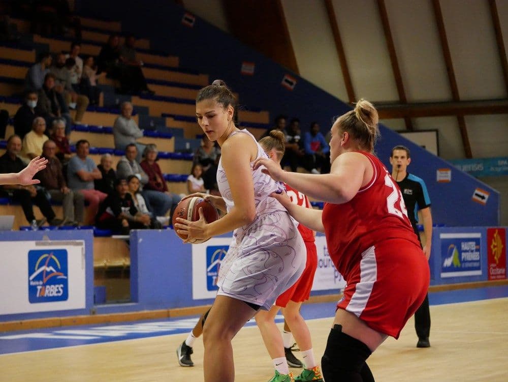 Tarbes maintenu en LFB, une place pour deux entre Landerneau et Charnay