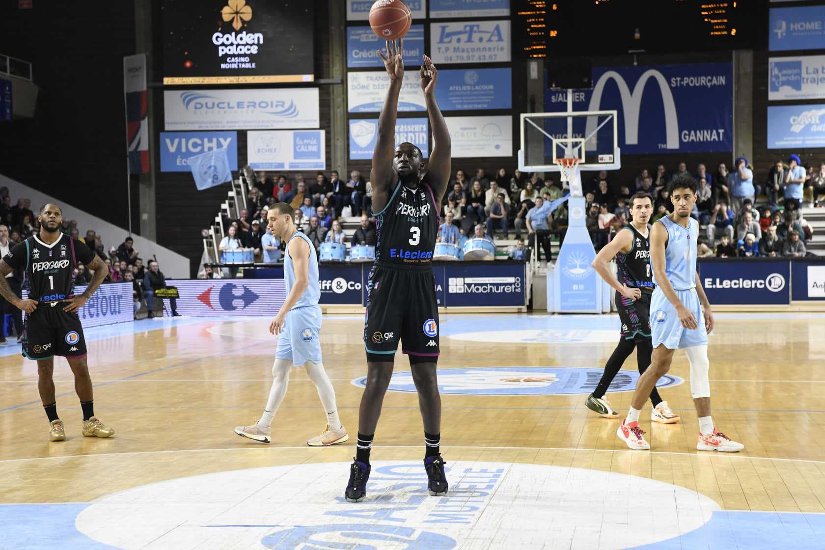 Temidayo Yussuf va jouer sa dernière avec Boulazac ce vendredi face à Angers