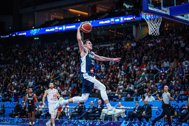 Infranchissables, les Bleus sont en finale de l’EuroBasket !