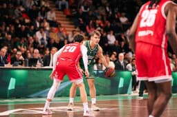 Théo Magrit lors de la victoire de Limoges contre Chalon