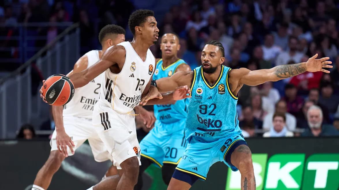 Théo Maledon excellent lors la large victoire du Real Madrid contre le Fenerbahçe