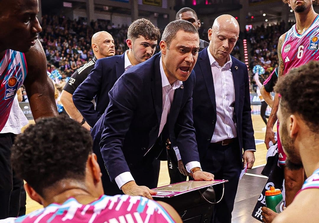 ITW Thomas Pennellier, jeune assistant-coach français à l’étranger : « J’ai beaucoup de chance car le coach délègue beaucoup »