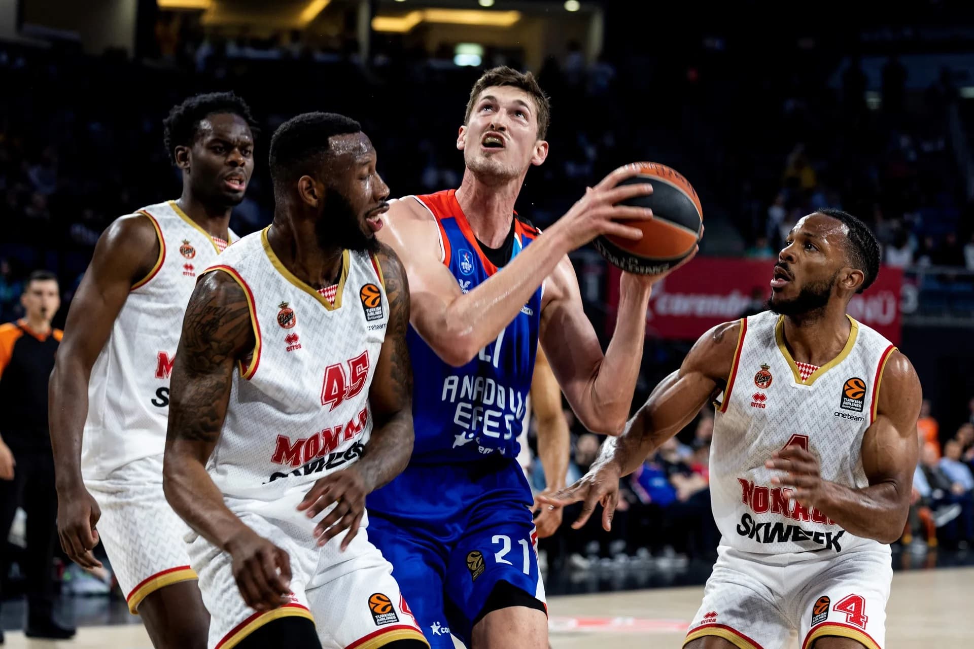 Monaco a fait tourner (et perdu) chez l’Anadolu Efes