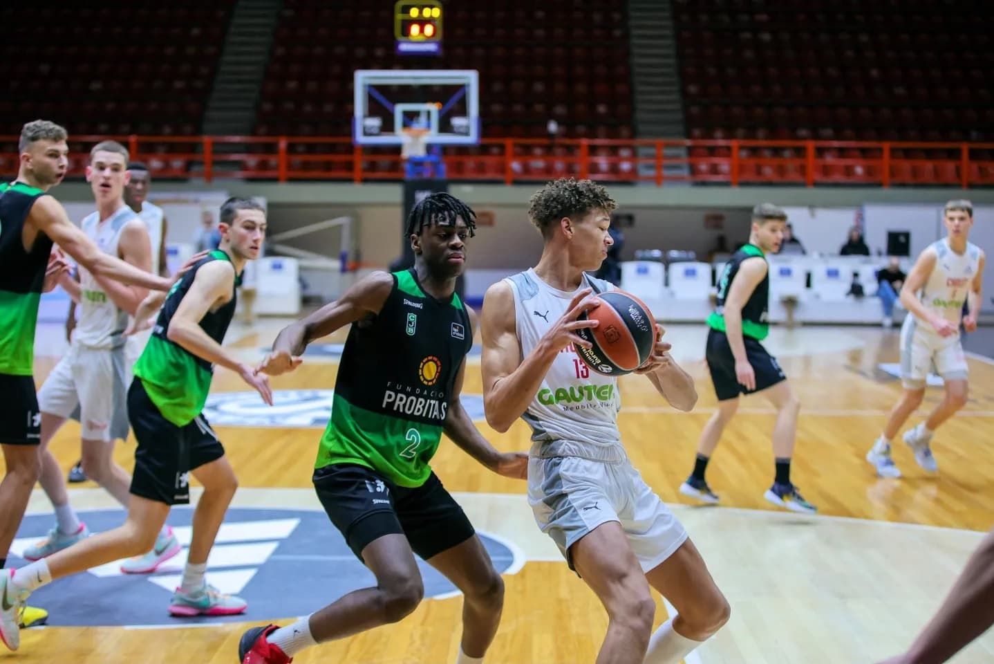 Cholet défait par Badalone pour son premier match