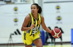 Tima Pouye a lancé son parcours au Fenerbahçe Istanbul avec une belle performance au scoring