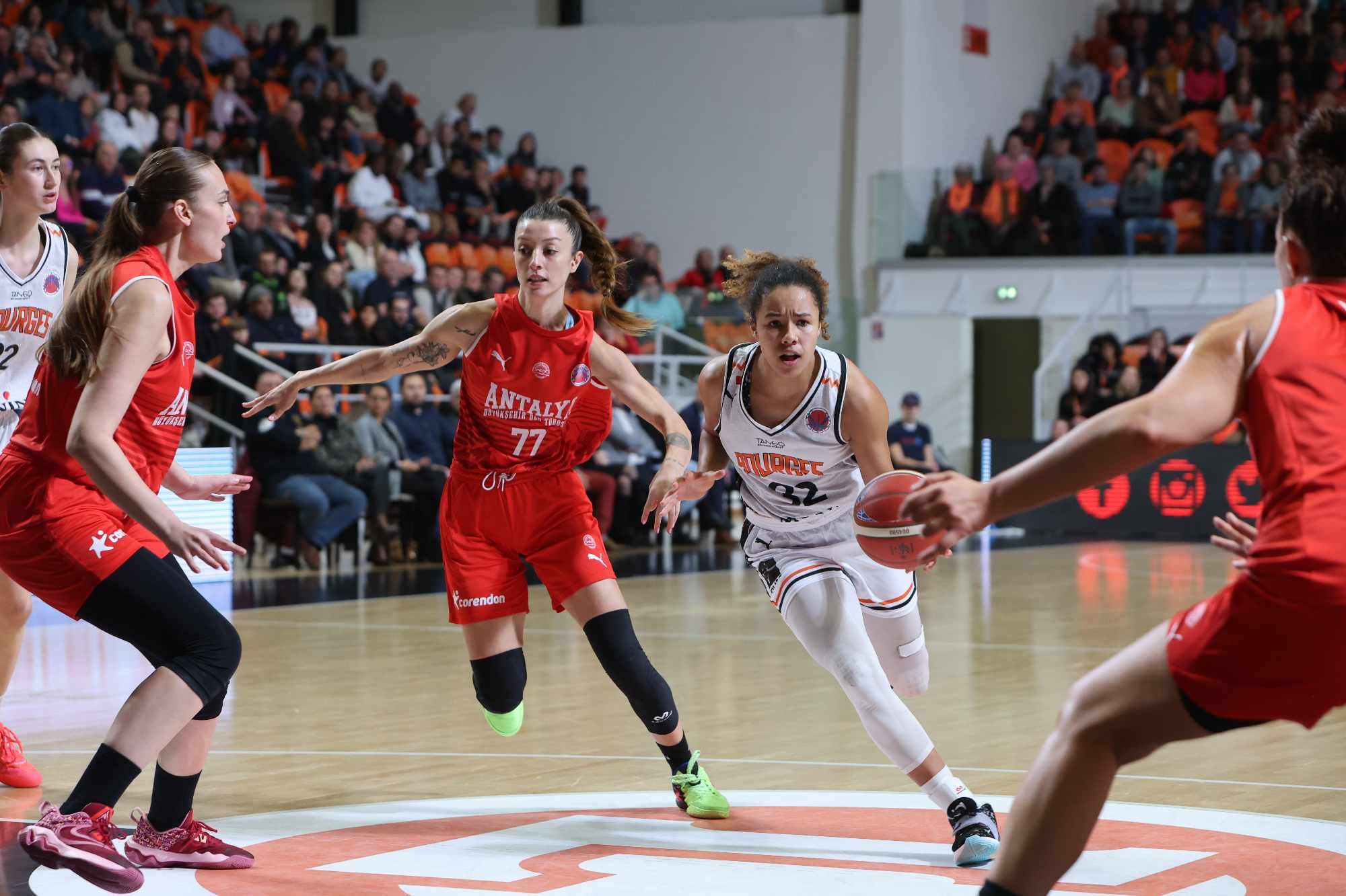 Bourges a fait le boulot contre Antalya