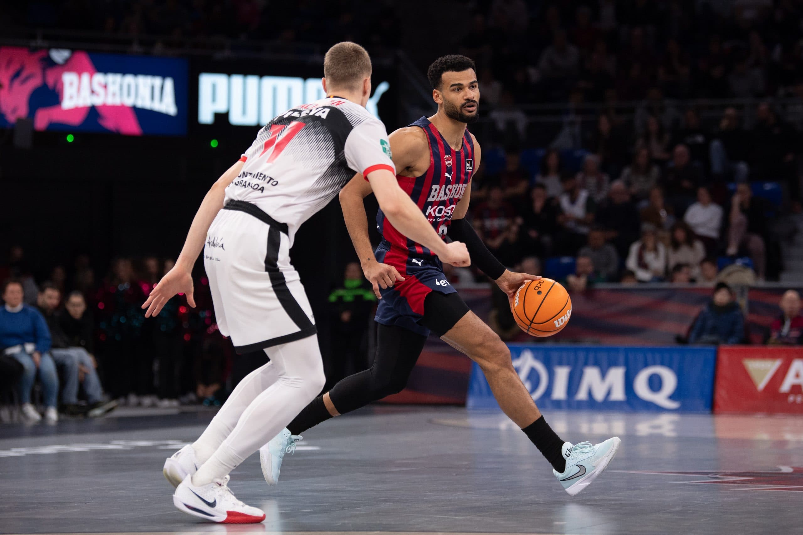 Timothé Luwawu-Cabarrot gagne son duel avec Amine Noua (22 points)