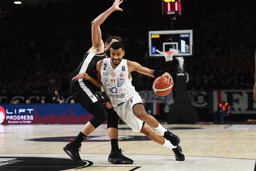 Timothé Luwawu-Cabarrot (Milan) efficace lors du choc contre la Virtus Bologne