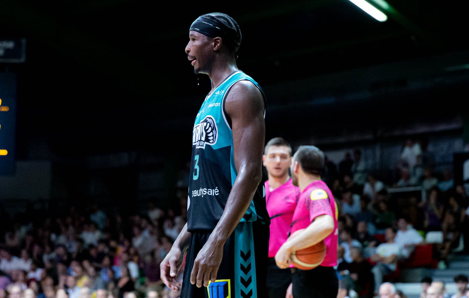 Travis Munnings (Élan béarnais) victime d’une fracture ouverte