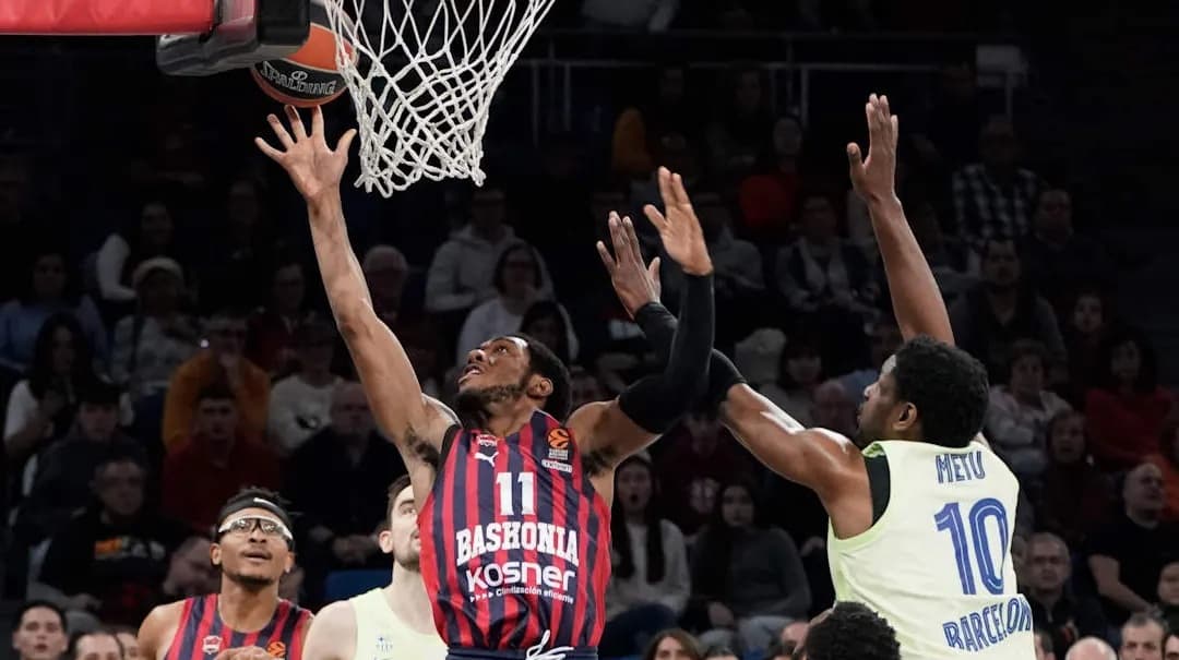 Baskonia et TLC restent en course pour le play-in en battant Barcelone au bout du suspense