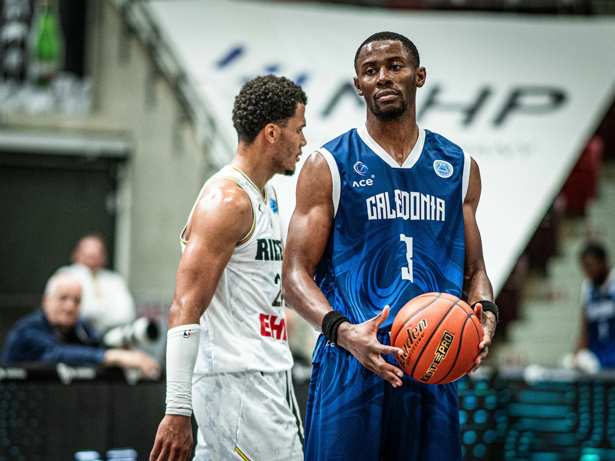 Le SOMB boucle son recrutement avec l’arrivée de l’intérieur américain Trevond Barnes