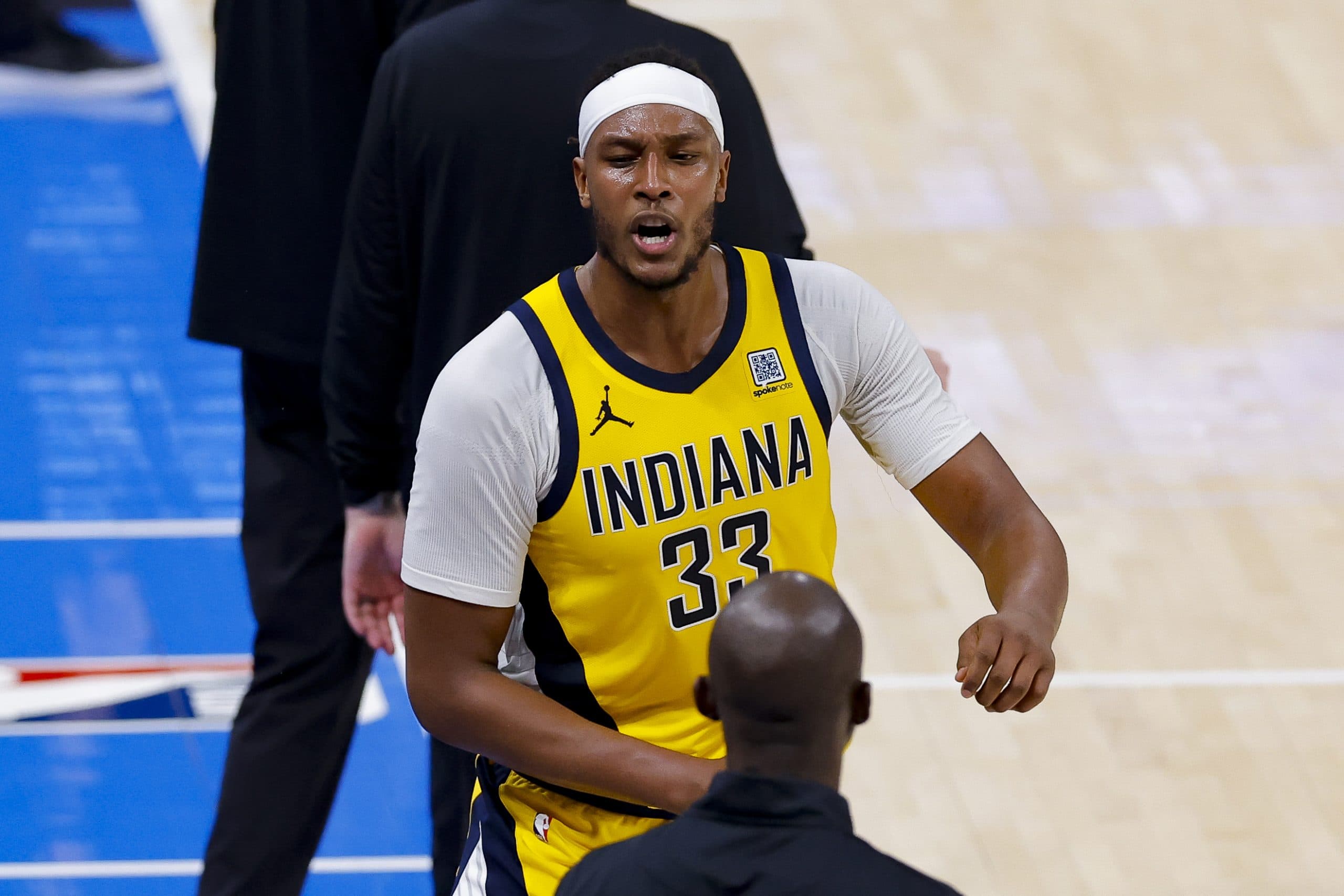 Les Pacers « choqués » par le départ de leur pivot