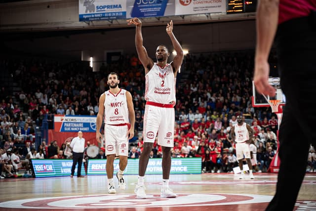 Tyren Johnson part en Allemagne