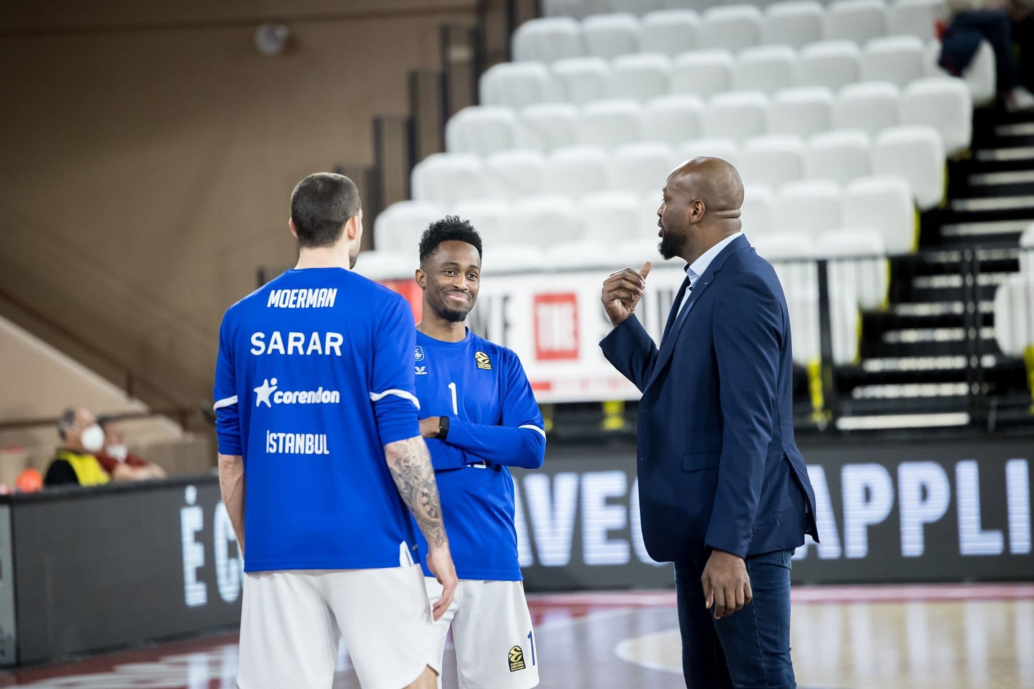 Un doublé au bout des doigts : Rodrigue Beaubois et Adrien Moerman aux portes de l’histoire