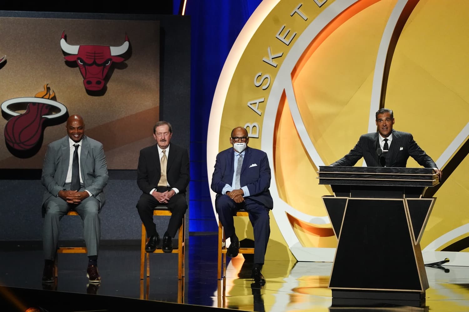 Michael Jordan et la NBA pleurent la disparition d’une légende du basket, un Hall of Famer qui a changé l’image de la Ligue à tout jamais