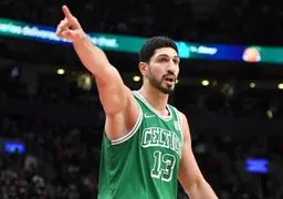 Enes Kanter Freedom, ici avec les Celtics fin 2021, assure vouloir jouer en WNBA