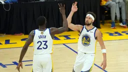 .Draymond Green défend Klay Thompson après son arrivée à Miami et demande de ne plus le juger selon ses meilleures années à Golden State.