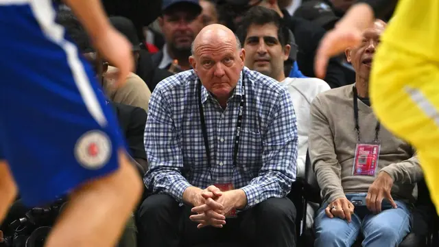 Sévèrement punis par la NBA, Steve Ballmer et les Clippers promettent de se « battre »