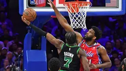 Jaylen Brown n'a pas hésité à dire ce qu'il pensait de Joël Embiid lors des derniers playoffs NBA.