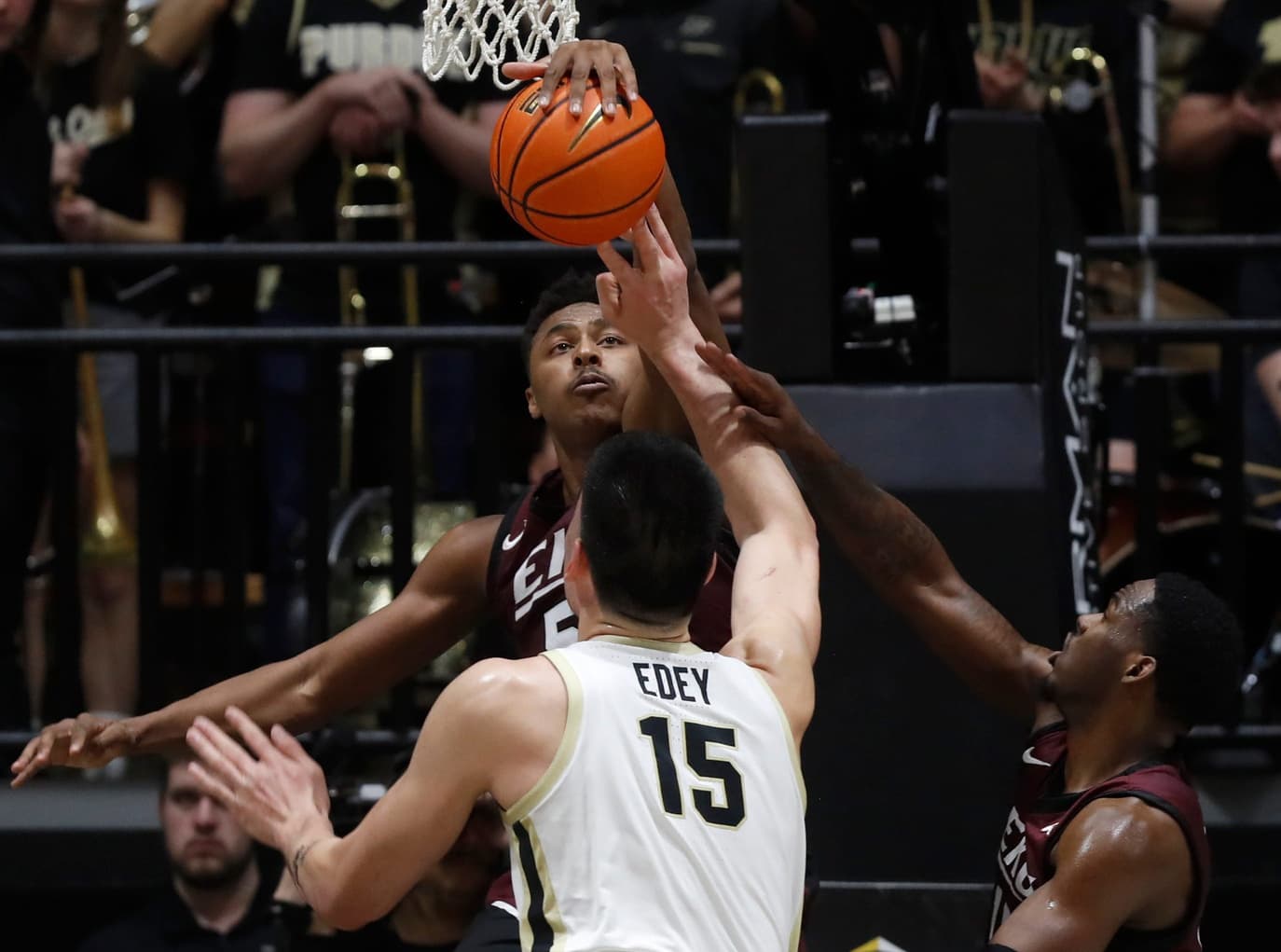 Le SLUC Nancy complète son secteur intérieur avec Isaiah Cozart