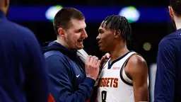Débarqué aux Cavaliers cet été, Peyton Watson est longuement revenu sur les enseignements reçus de Nikola Jokic à Denver.