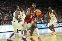 Kymany Houinsou, ici en 2024 avec Washington State, va quitter la NCAA pour retrouver le monde professionnel traditionnel