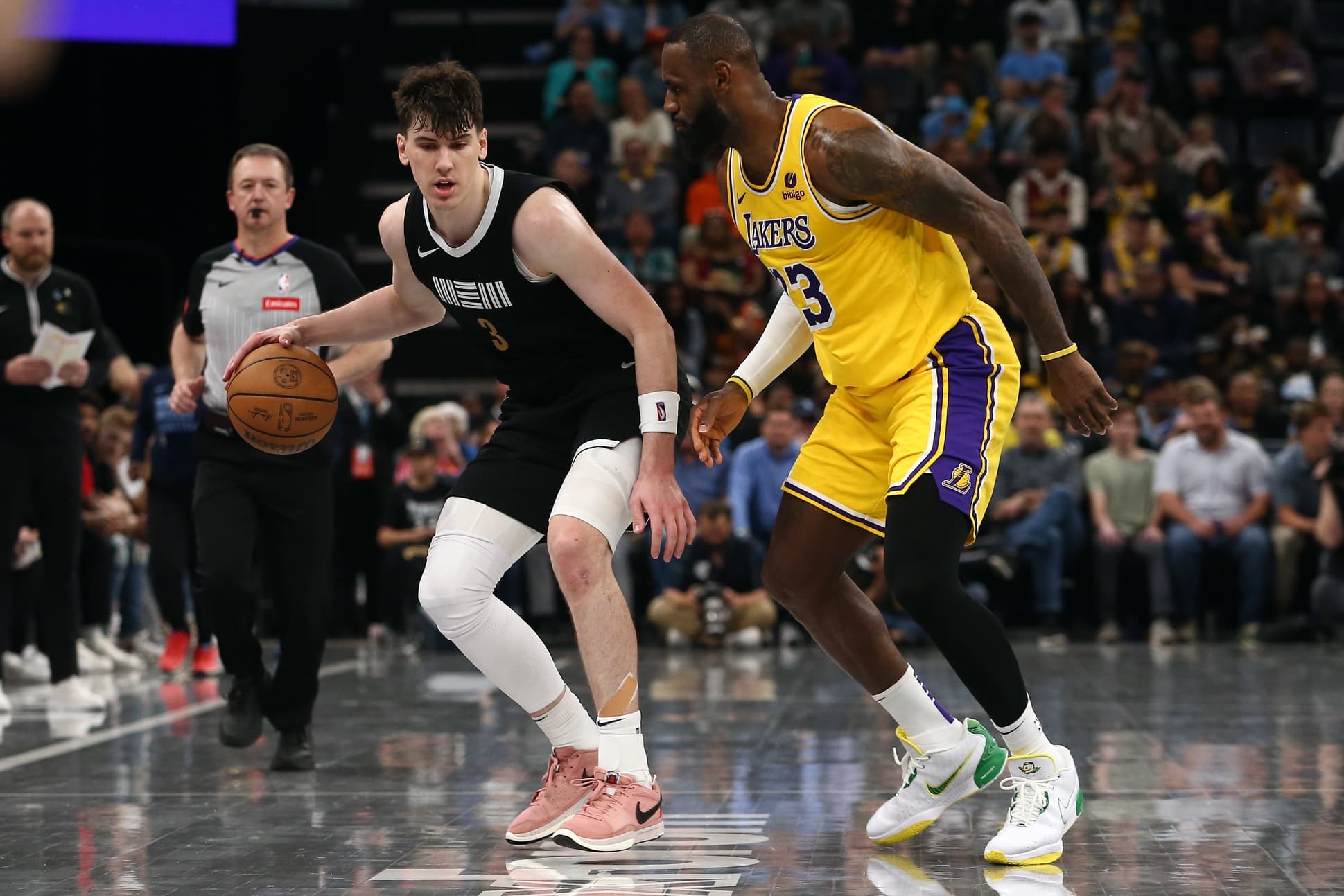 Jake LaRavia rejoint les Lakers avec un contrat de 12 millions de dollars sur deux ans